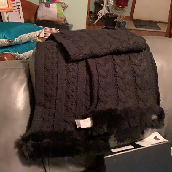 Australian Lux NWT Cable Knit, Original Shearling sheep ea end. - Picture 2 of 7